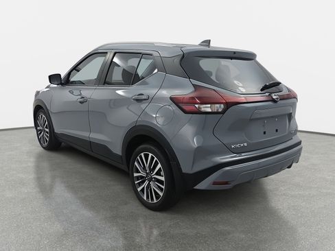 Used 2024 Nissan Kicks SV image 7