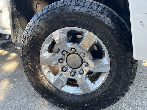 Used 2019 GMC Sierra 3500 Denali w/ Snow Plow Prep Package AWD/4WD image 8