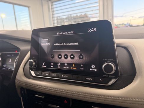 Used 2022 Nissan Rogue SV image 19