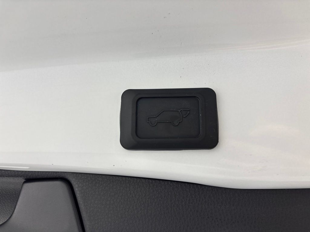 Used 2023 Toyota RAV4 XLE w/ Convenience Package AWD/4WD image 44