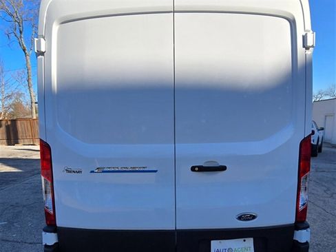 Used 2022 Ford E-Transit Medium Roof RWD image 6
