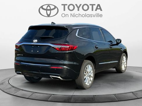 Used 2020 Buick Enclave Premium w/ Sun and Sites Package image 6