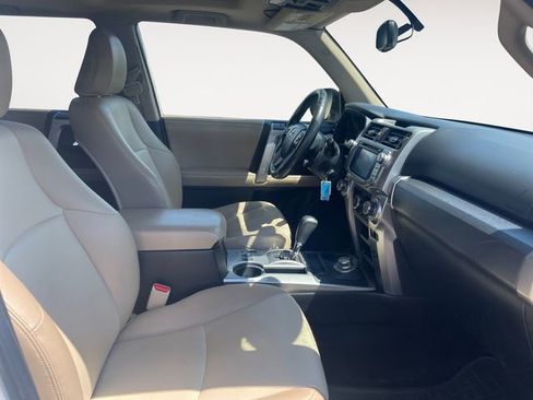 Used 2015 Toyota 4Runner SR5 Premium AWD/4WD image 15