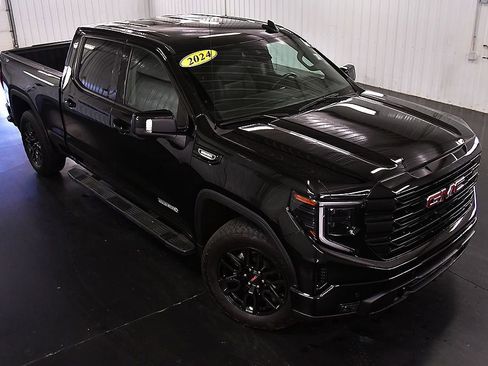 Used 2024 GMC Sierra 1500 Elevation w/ Elevation Premium Package image 15