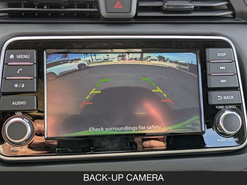 Used 2025 Nissan Versa S w/ Trunk Package image 18