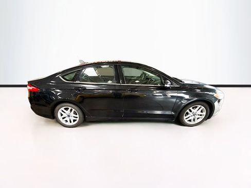 Used 2014 Ford Fusion SE FWD image 5