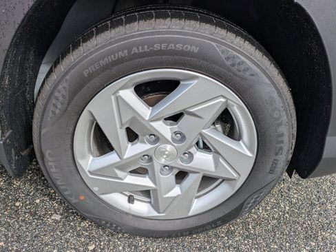 New 2026 Hyundai Kona SE image 14