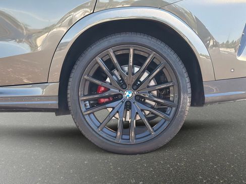 Used 2023 BMW X6 xDrive40i w/ M Sport Package AWD/4WD image 13