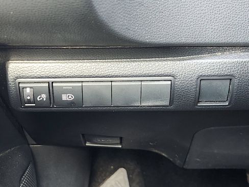 Used 2022 Toyota Corolla LE FWD image 26