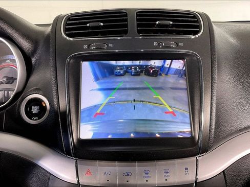 Used 2018 Dodge Journey GT image 30