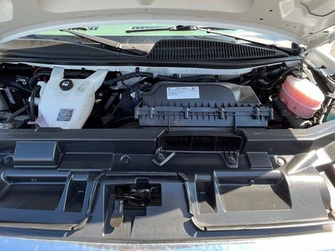 Certified 2021 GMC Savana 2500 image 3