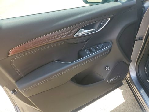 Certified 2022 Buick Envision Avenir w/ Technology Package II image 30