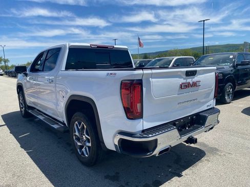 Used 2024 GMC Sierra 1500 SLT w/ SLT Premium Plus Package AWD/4WD image 4