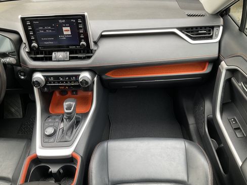 Used 2024 Toyota RAV4 Adventure image 22