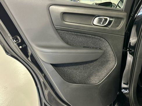 Certified 2023 Volvo XC40 B5 Plus w/ Climate Package AWD/4WD image 23