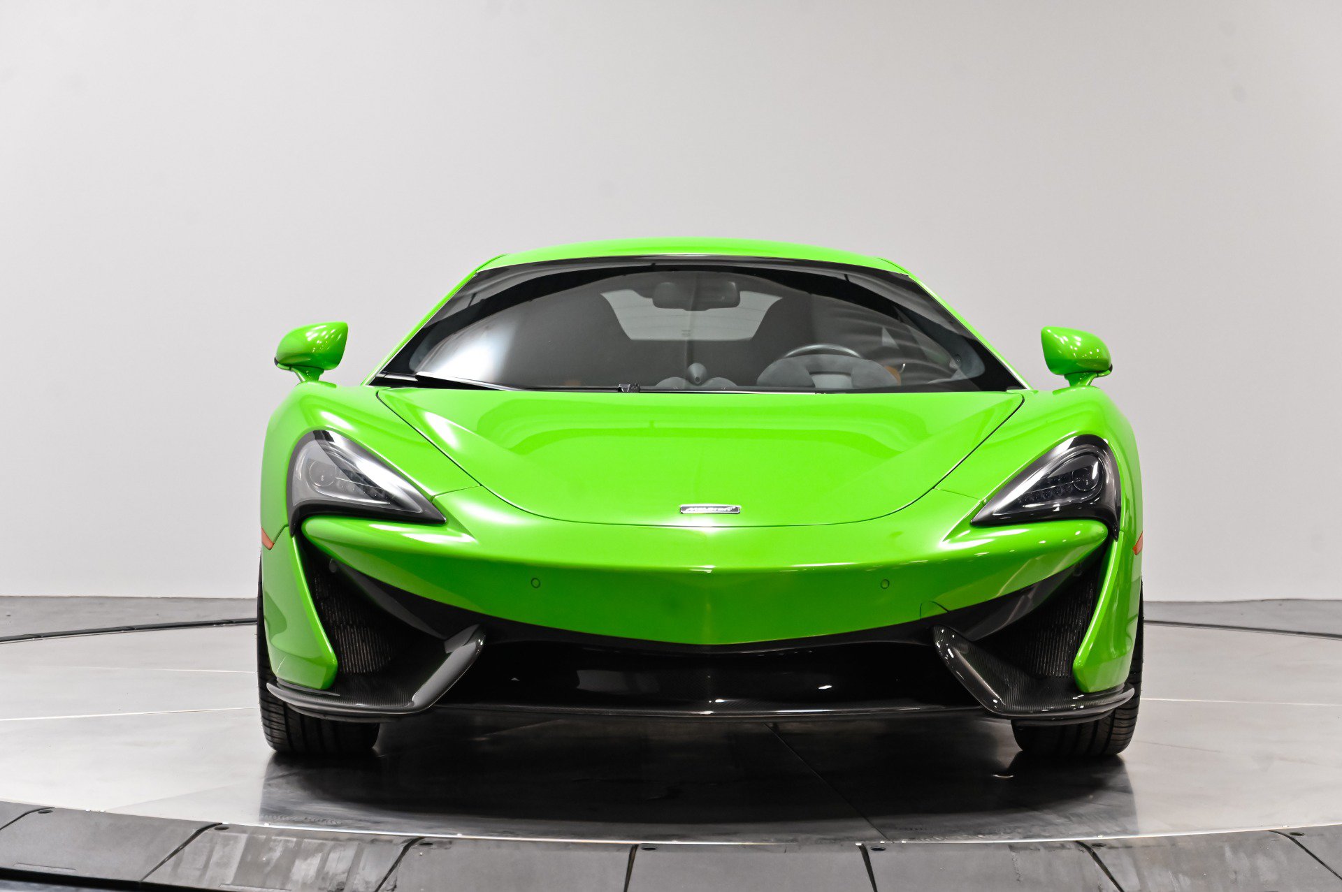 Used 2016 McLaren 570S Coupe RWD image 31