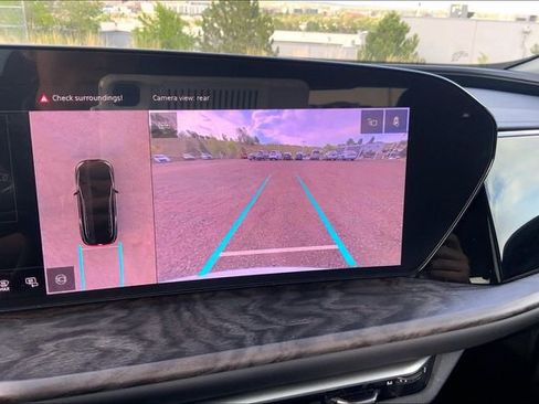 Used 2025 Audi Q5 Premium w/ Convenience Package AWD/4WD image 24