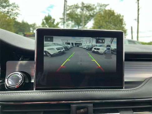 Certified 2021 Lincoln Corsair Standard w/ Equipment Group 101A image 19