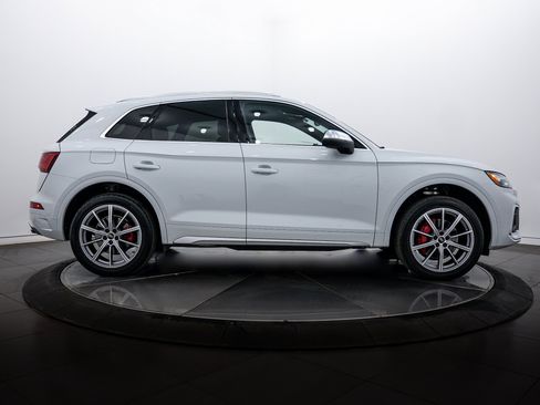 Certified 2025 Audi SQ5 Premium Plus w/ Premium Plus Package image 3