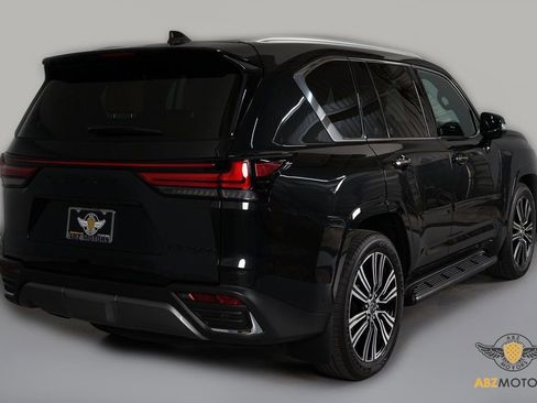 Used 2026 Lexus LX 700h Luxury w/ Accessory Package (Z1) image 6