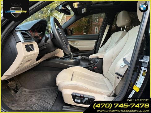 Used 2017 BMW 330i Sedan w/ Premium Package image 18