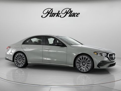 Used 2026 Mercedes-Benz E 350 Sedan image 28
