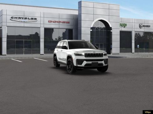 New 2026 Jeep Grand Cherokee Limited AWD/4WD image 16