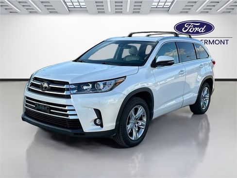 Used 2019 Toyota Highlander Limited image 3