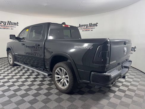 Used 2022 RAM 1500 Laramie AWD/4WD image 9