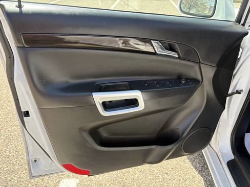 Used 2014 Chevrolet Captiva Sport LTZ FWD image 26