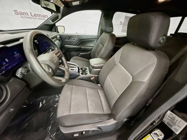 Used 2024 Chevrolet Colorado Trail Boss w/ Technology Package AWD/4WD image 21