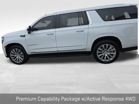 Used 2023 GMC Yukon XL Denali image 21