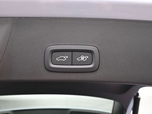 New 2026 Volvo XC40 B5 Plus w/ Protection Package Premier AWD/4WD image 31