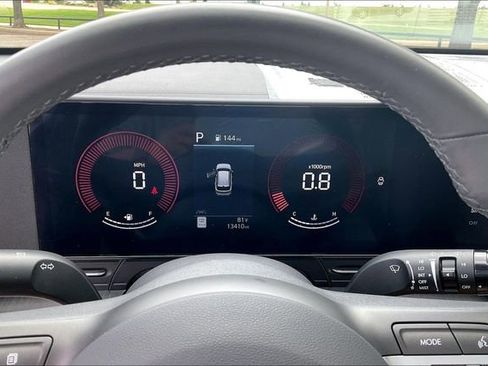 Used 2025 Hyundai Kona SEL AWD/4WD image 18