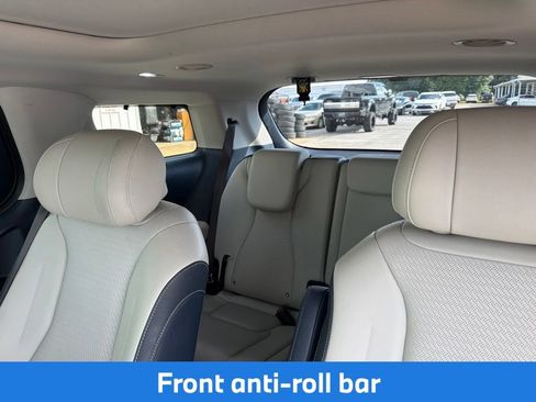 Used 2025 Kia Carnival SX Prestige FWD image 25