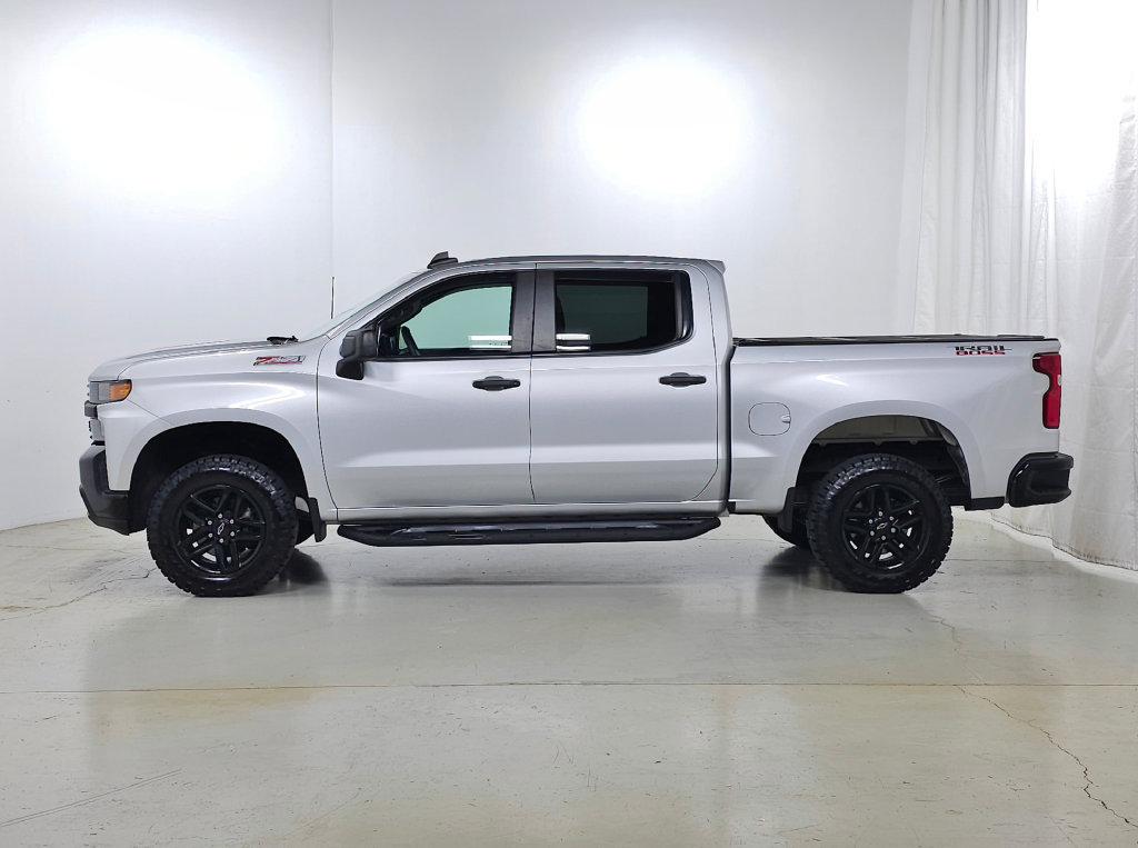 Used 2021 Chevrolet Silverado 1500 Custom Trail Boss w/ LPO, Dark Essentials Package AWD/4WD image 4