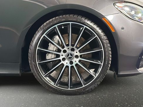 Used 2023 Mercedes-Benz E 450 Coupe image 3