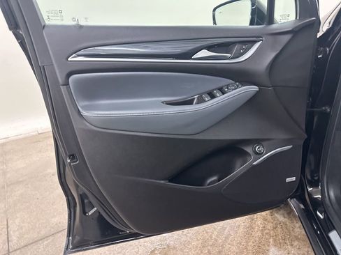 Used 2020 Buick Enclave Essence w/ Sport Touring Edition image 33