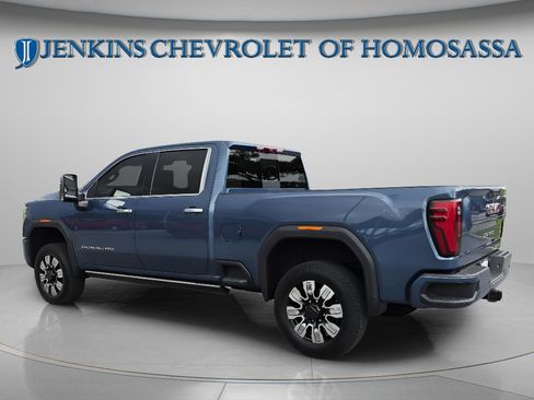 Certified 2024 GMC Sierra 2500 Denali w/ Denali Reserve Package AWD/4WD image 6