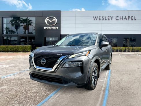 Used 2022 Nissan Rogue SV FWD image 1