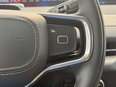 New 2027 Lincoln Navigator Premiere AWD/4WD image 11