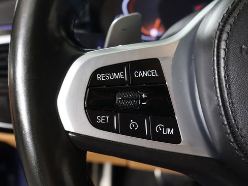 Used 2022 BMW M550i xDrive w/ Premium Package image 52