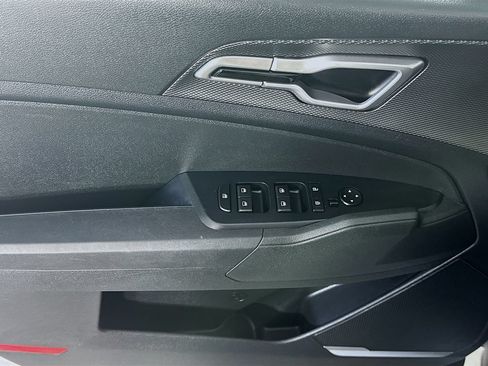 Used 2023 Kia Sportage LX FWD image 23