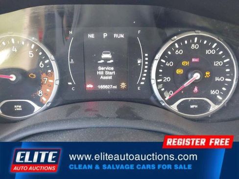 Used 2016 Jeep Renegade Latitude image 13