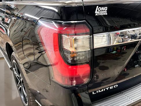 Used 2019 Ford Expedition Limited w/ Special Edition Package AWD/4WD image 24