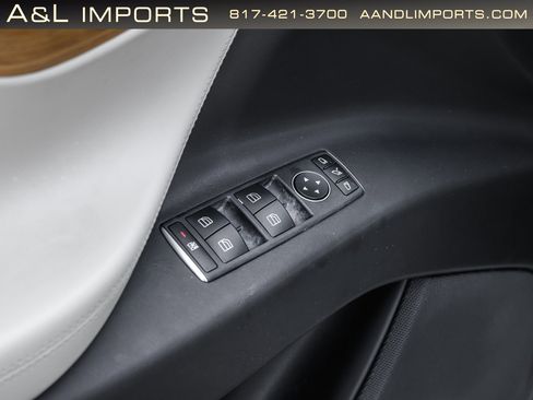 Used 2018 Tesla Model X 75D image 52