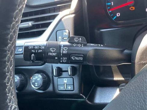 Used 2016 Chevrolet Suburban LTZ image 25