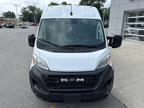 Used 2025 RAM ProMaster 2500 w/ Convenience Group FWD image 12