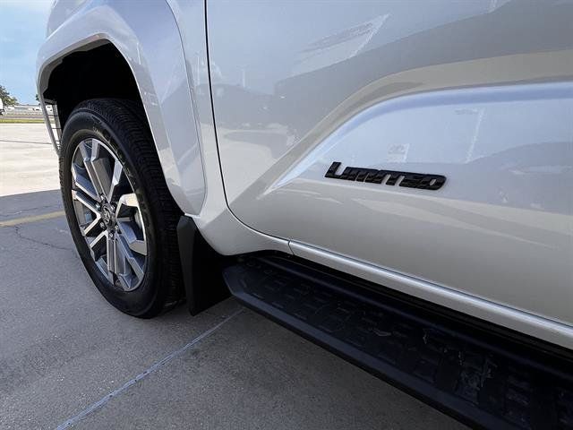 New 2026 Toyota 4Runner Limited AWD/4WD image 9