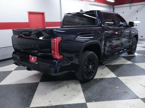 Used 2024 Toyota Tundra Limited AWD/4WD image 7